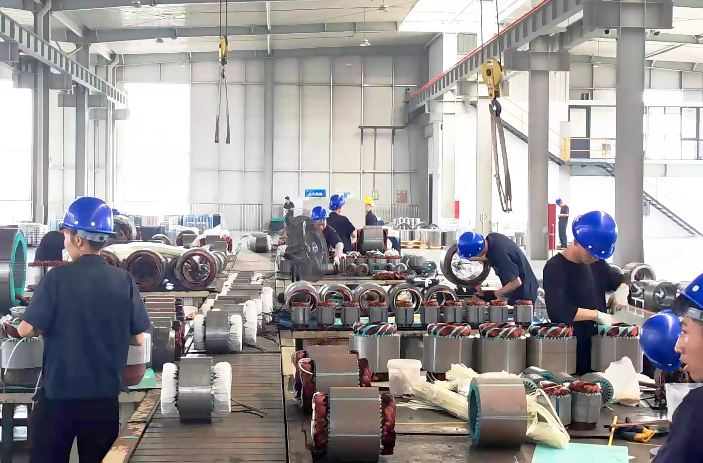 上力电机工厂车间图